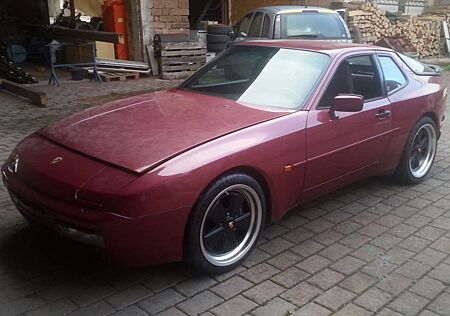 Porsche 944 Turbo
