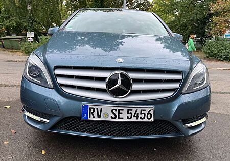 Mercedes-Benz B 200 CDI DPF SPORT EDITION