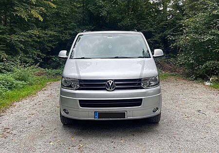 VW T5 Multivan Volkswagen Multivan DSG 4MOTIONHighline