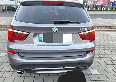 BMW X3 xDrive20d mit Panorama und Schiebedach