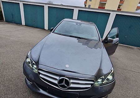 Mercedes-Benz E 200 7G-TRONIC Elegance