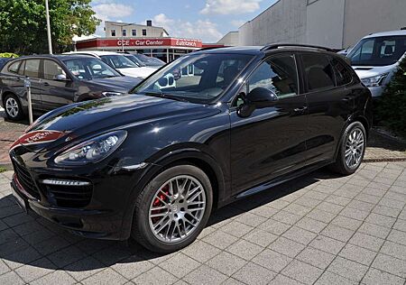 Porsche Cayenne GTS Pano Sportpaket Kamera 20 Zoll RS