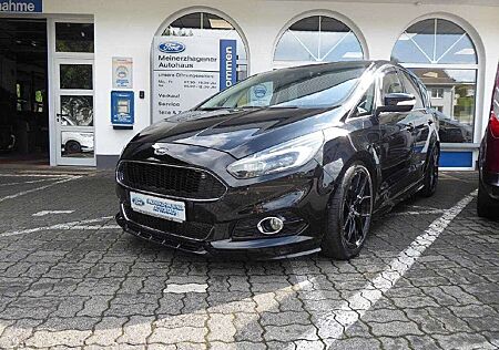 Ford S-Max Titanium