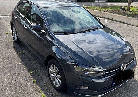VW Polo Volkswagen 1.6 TDI SCR DSG Highline