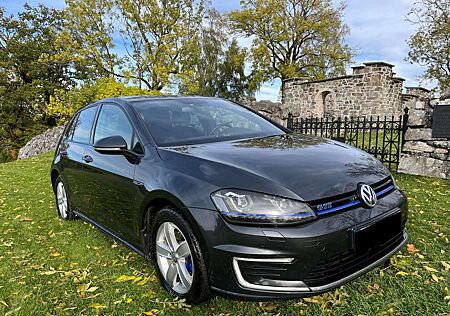 VW Golf Volkswagen 1.4 GTE Plug-In-Hybrid DSG