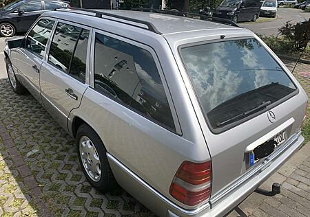 Mercedes-Benz E 280 E-Klasse T W 124 Oldtimer