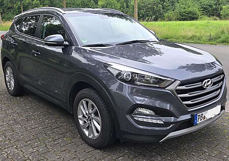 Hyundai Tucson blue 1.7 CRDi 2WD DCT Style