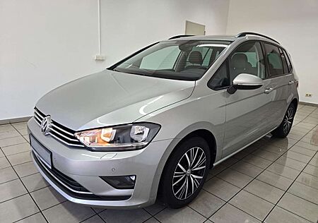 VW Golf Sportsvan Volkswagen VII 1.6 TDI DSG Allstar Standheizung AHK