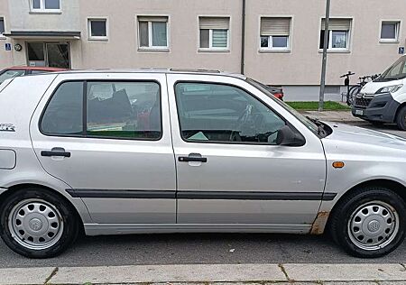 VW Golf Volkswagen 1.6 Europe