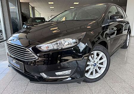 Ford Focus Turnier Titanium Temp Klimaauto SHZ Kamera