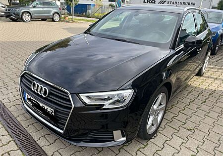 Audi A3 1.0 TFSI Sportback digC, AHK