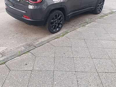 Jeep Compass 1.3 T-GDI 4xe PLUG-IN HYBRID Automatik S