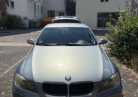 BMW 320i 320