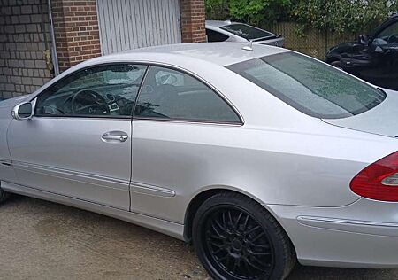 Mercedes-Benz CLK 200 CLK Coupe 200 Kompressor Avantgarde Sport Edition