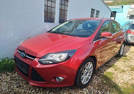 Ford Focus Lim. Titanium 2,0*AUT*Temp*Shz*PDC*Garan.