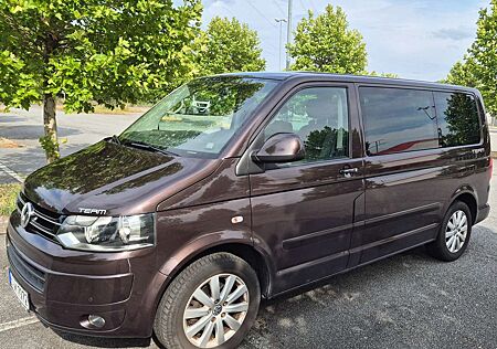 VW T5 Multivan Volkswagen Multivan 2.0 TDI Team