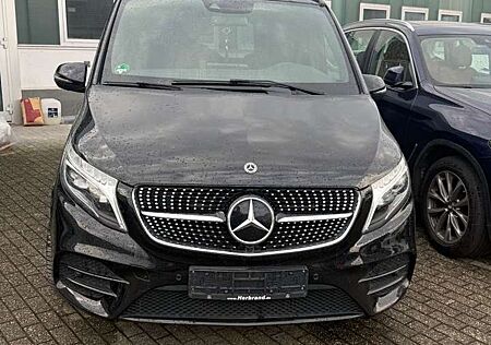 Mercedes-Benz V 220 V 250 EDITION AMG. HECKSCHADEN