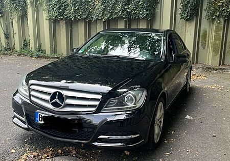 Mercedes-Benz C 250 CGI Automatik BlueEFFICIENCY Avantgarde