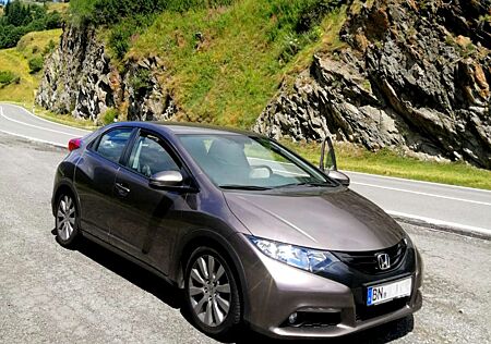 Honda Civic 1.4 i-VTEC Sport