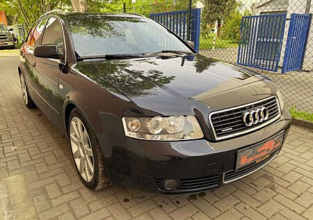 Audi A4 2.5TDI 132kW tiptronic quattro S-line!!!