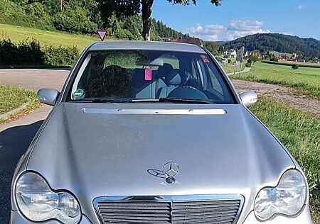 Mercedes-Benz C 200 Kompressor (203.042)