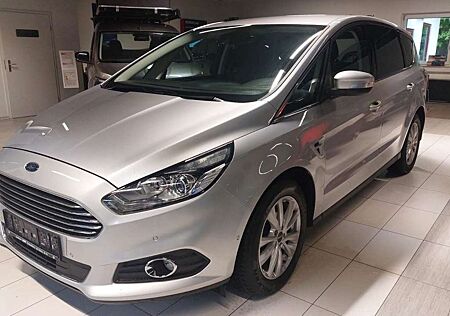 Ford S-Max Titanium + Standheizung