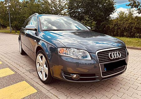 Audi A4 Avant 2.0 T FSI