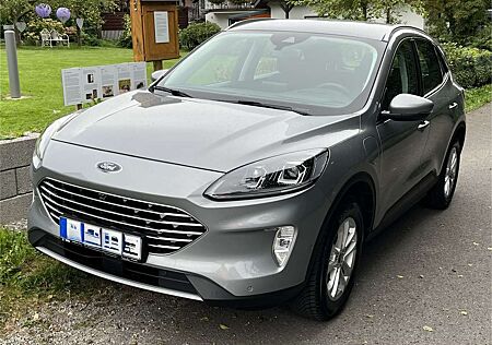 Ford Kuga Plug-In Hybrid Titanium