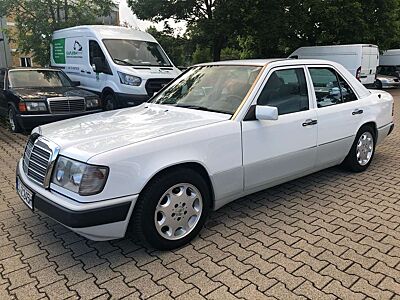 Mercedes-Benz E 250 E-Klasse 250d*Automatik*Schiebedach*H-Kennzeichen*