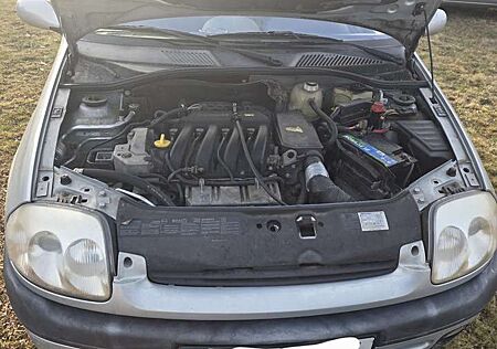 Renault Clio Automatik Baccara