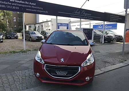 Peugeot 208 1.2 TURBO, Klimaaut, LEDER,NAVI,1.HAND,SHG TEMPOMA