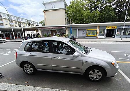 Kia Cerato 1.6 LX