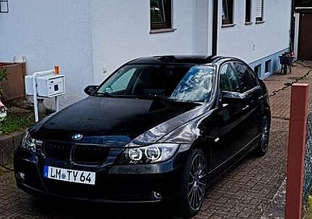 BMW 320 E90
