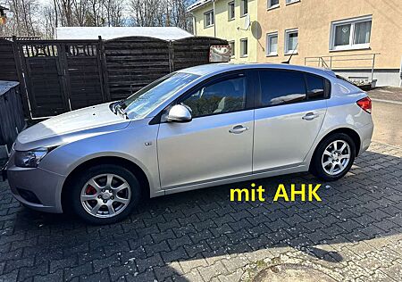 Chevrolet Cruze Fließheck Diesel 2.0TD LTZ +AHK