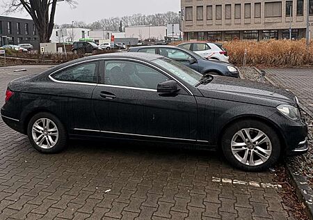 Mercedes-Benz C 180 C-Klasse Coupe Coupe BlueEFFICIENCY