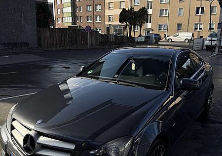 Mercedes-Benz C 180 CGI BlueEfficiency (204.349)