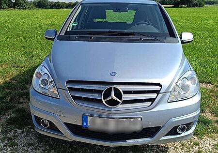 Mercedes-Benz B 180 BlueEFFICIENCY