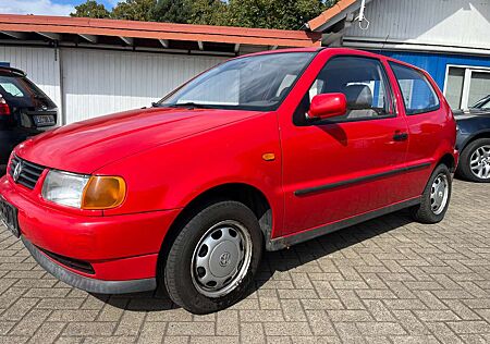 VW Polo Volkswagen 1.1, 45 PS Oldtimer, 2.Hd, ZR neu,TÜV-fällig