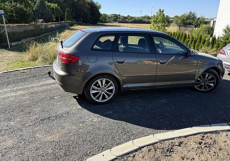 Audi A3 2.0 TDI Sportback DPF Ambiente