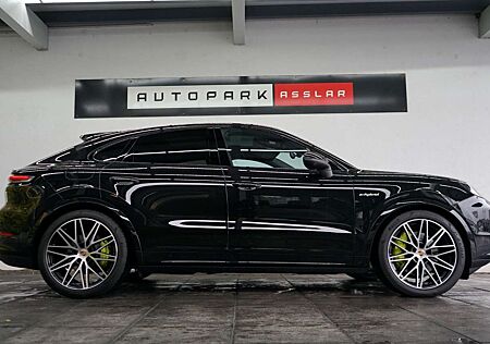 Porsche Cayenne Coupe E-Hybrid/SportDesign/P-Display/22z