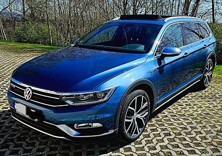 VW Passat Alltrack Volkswagen 2.0 TDI SCR 4Motion DSG (BMT)