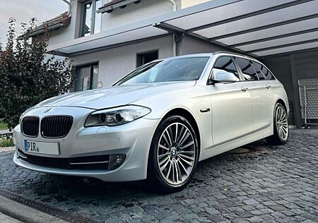 BMW 525d 525 xDrive Touring Sport-Aut.