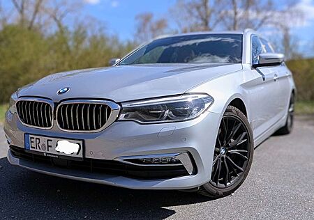 BMW 540i 540 xDrive Touring | Vollausstattung | Standheizung | HUD | H/K | Night Vision