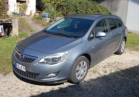 Opel Astra gebraucht kaufen Opel Astra 1.4 Sports Tourer ecoFLEX Design Edition