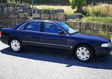 Audi A8 4.2 quattro