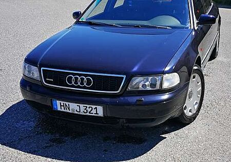 Audi A8 4.2 quattro