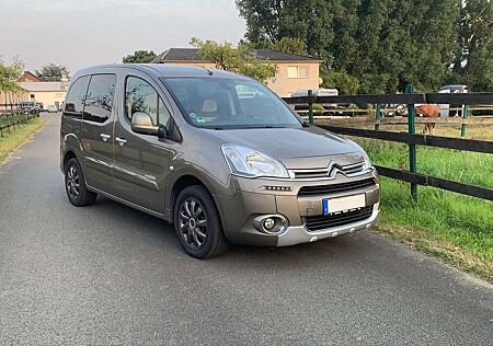Citroën Berlingo Citroen Kombi Klima,PDC, Rollstuhlumbau