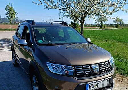 Dacia Sandero II Stepway prestige TCe 90 aus 1.Han