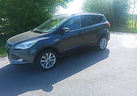 Ford Kuga 2.0 TDCi 4x4 Aut. Titanium