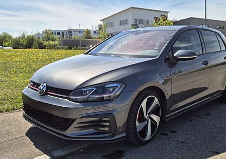 VW Golf GTI Volkswagen DSG